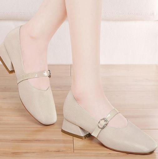 6款时尚百搭单鞋推荐：秋季平底粗跟单鞋搭配（图）