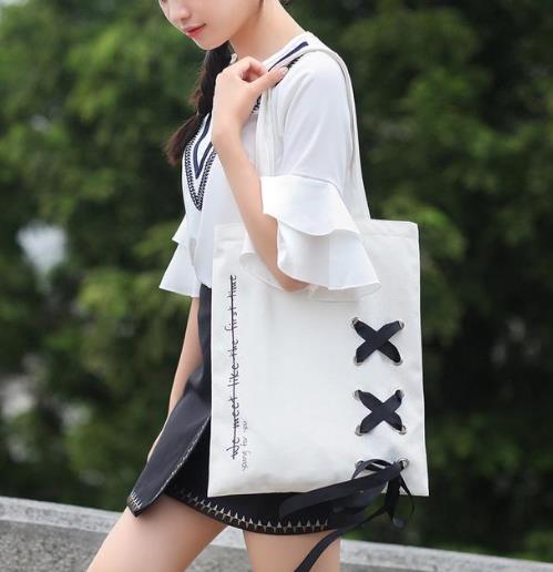 chic ins女神都在背的帆布包：丝带单肩帆布包（图）