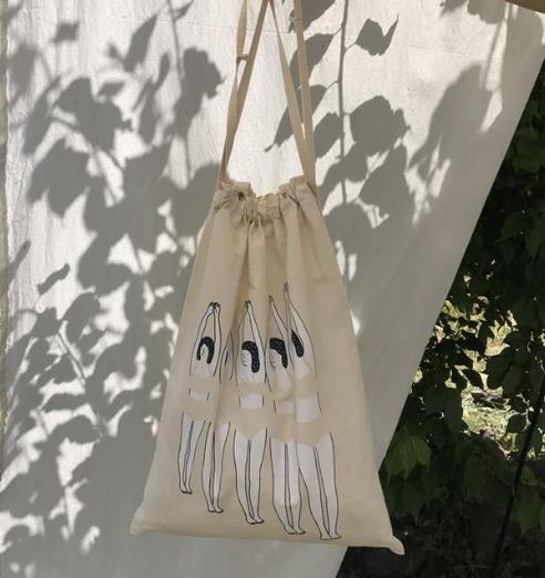 chic ins女神都在背的帆布包：丝带单肩帆布包（图）