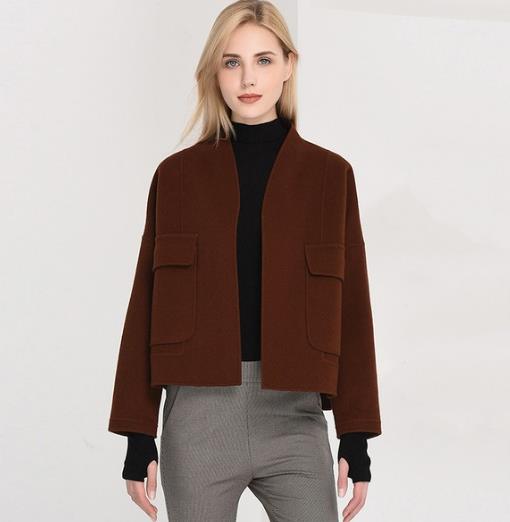 冬天的时尚毛呢大衣：翻领收腰毛呢大衣推荐（图）