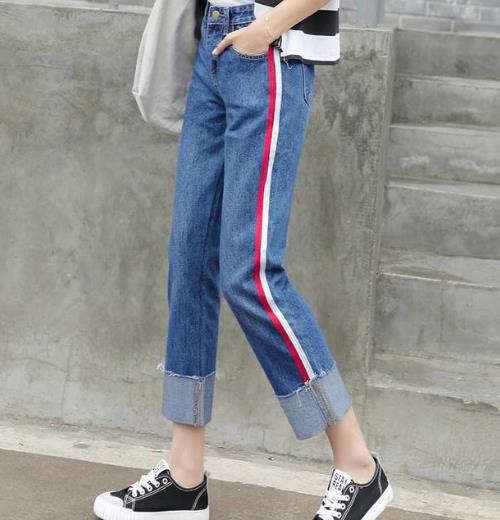 今年流行这样的直筒牛仔裤：超级遮肉还显瘦（图）