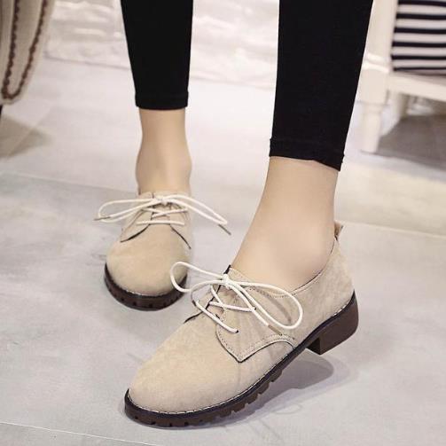 英伦风小皮鞋舒适又减龄：轻松搭出复古风范（图）