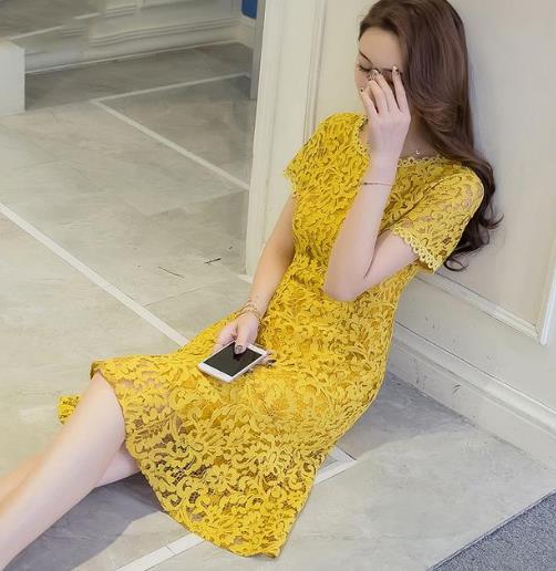 今年流行蕾丝连衣裙：6款连衣裙打造时髦女人味（图）
