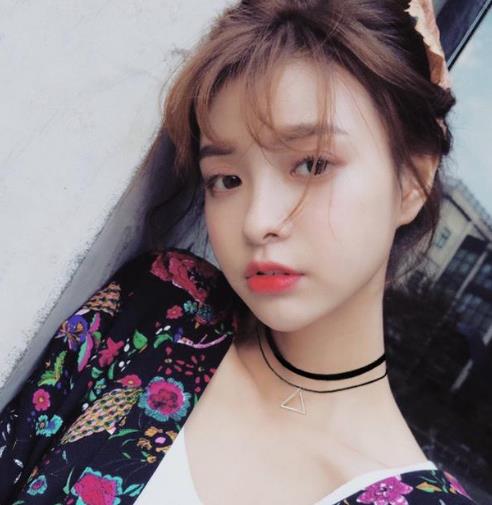 好看实用的几款锁骨链：黑色简约锁骨链推荐（图）