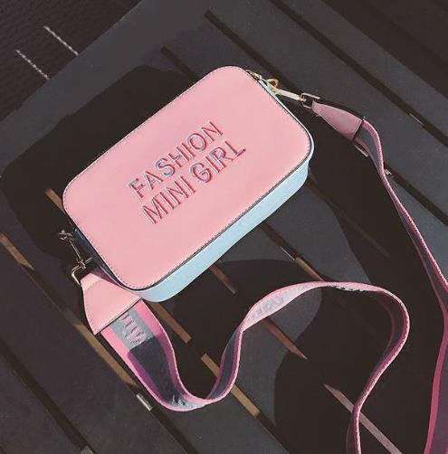 明星同款时尚简约小方包：5款小方包彰显青春感