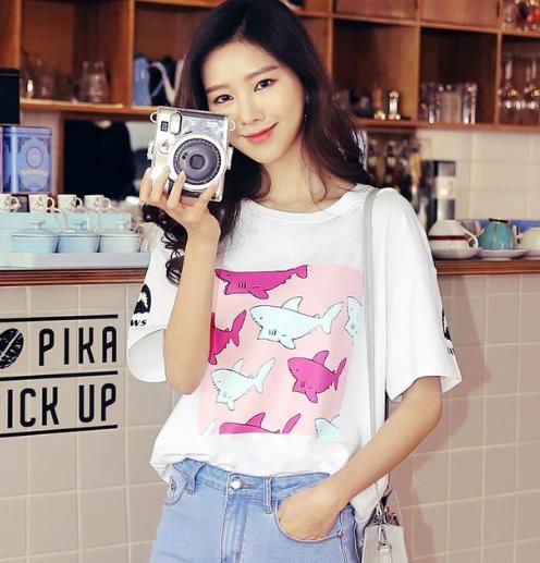 胖姑娘穿上大码衬衫：遮肉显瘦宽松长袖衬衫（图）