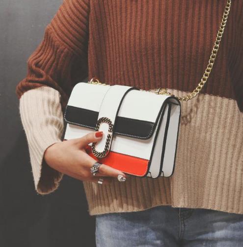 漆皮锁扣小方包搭：6款小方包打造名媛淑女风（图）