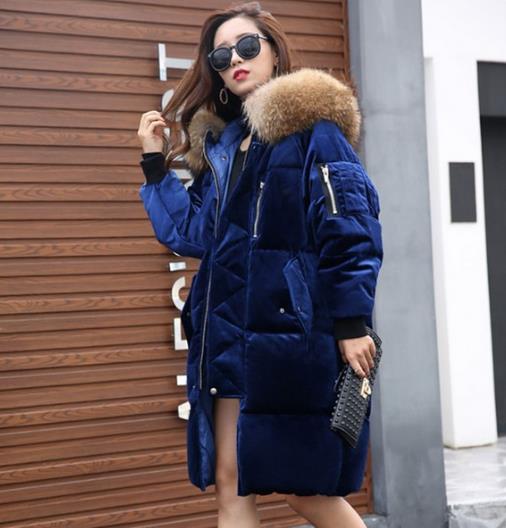 羽绒服的多种搭配:金丝绒大毛领羽绒服推荐(图) 羽绒服的多种搭配:金丝绒大毛领羽绒服推荐(图)