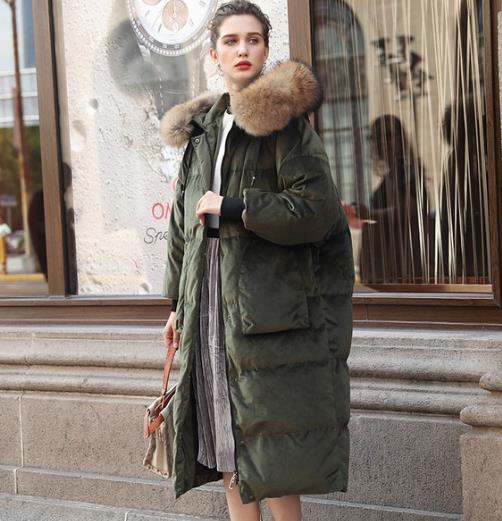 羽绒服的多种搭配:金丝绒大毛领羽绒服推荐(图) 羽绒服的多种搭配:金丝绒大毛领羽绒服推荐(图)