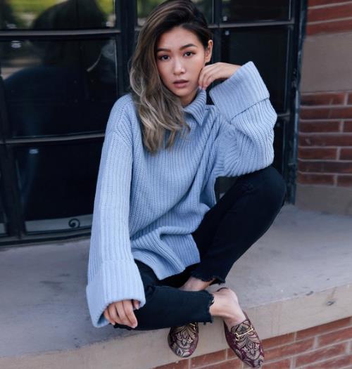 小脚裤搭配半高领纯色针织衫：打造百变风格（图）