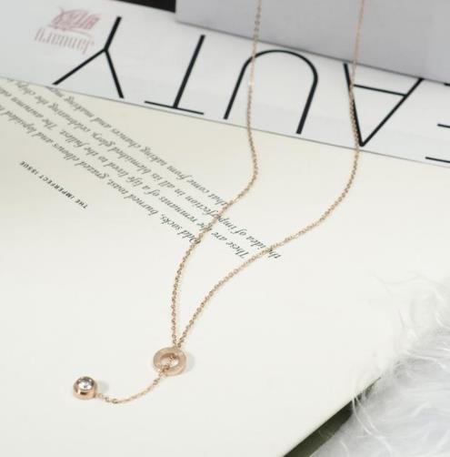 新款欧美简约圆形镶钻锁骨链：简约又大方（图）