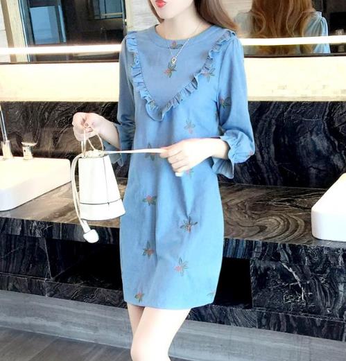 这6款修身时尚牛仔连衣裙：洋气减龄还显气质（图）