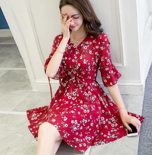 这6款修身时尚牛仔连衣裙：洋气减龄还显气质（图）