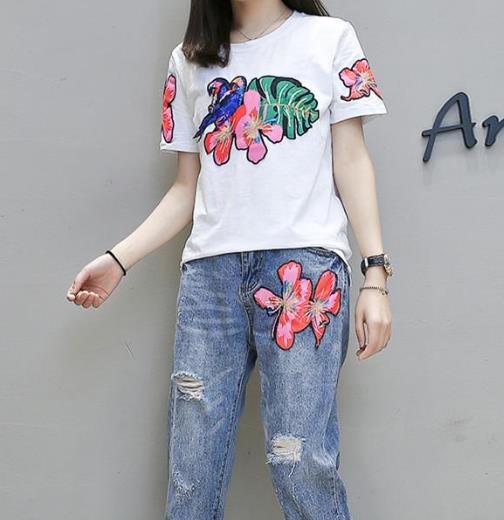 胖MM新款加肥加大码套装:6款套装十足时尚范(图) 胖MM新款加肥加大码套装:6款套装十足时尚范(图)