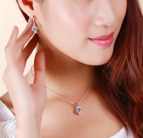 韩版锁骨链简约流苏项链：时尚大气项链推荐（图）