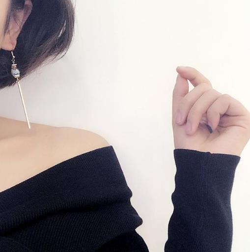 长款百搭流苏耳饰的多种搭配：气质简约耳饰分享