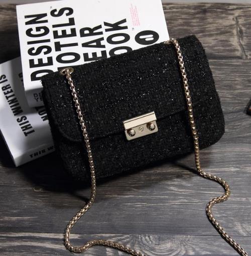 这几款百搭多变的链条小方包：随心所欲做女神（图）