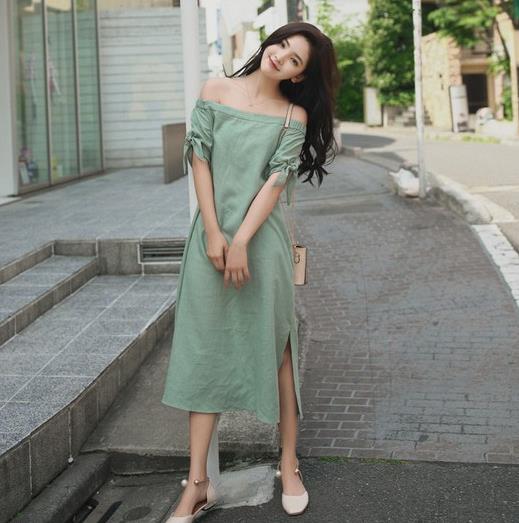棉麻收腰纯色连衣裙搭配：5款连衣裙穿出青春活力