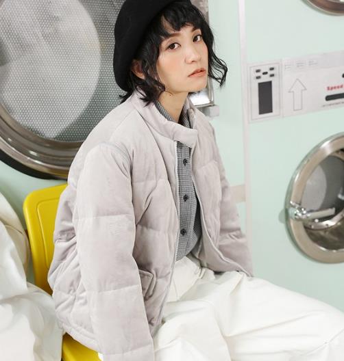 宽松短款丝绒羽绒服搭配:6款羽绒服打造青春活力 宽松短款丝绒羽绒服搭配:6款羽绒服打造青春活力