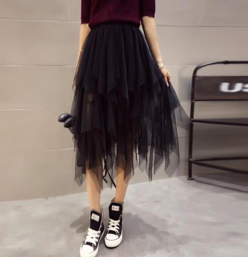 蝙蝠袖机车夹克外套搭配牛仔裤:凸显时尚潮流(图) 蝙蝠袖机车夹克外套搭配牛仔裤:凸显时尚潮流(图)