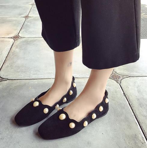 6款时尚又养脚的豆豆鞋：新款韩版尖头豆豆鞋（图）
