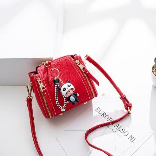 好看百搭的拼色手提单肩包搭配：时尚又大气（图）