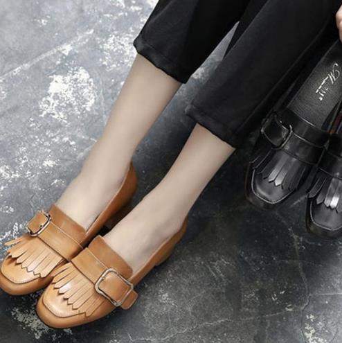 舒适又百搭的秋款尖头英伦风小皮鞋：时尚又甜美