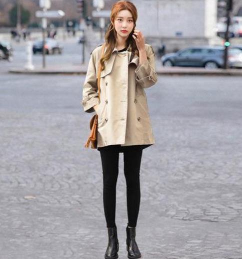 秋季时尚优雅的风衣才是明智的选择：显瘦又保暖