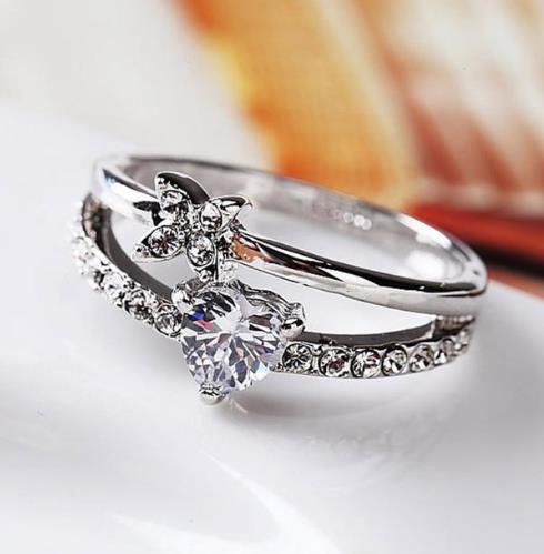 精致又精彩的6款简饰皇冠尾戒搭配推荐（图）