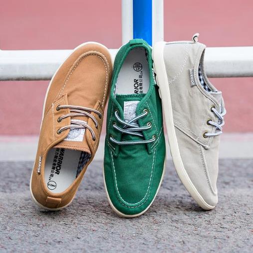 杨幂同款经典款帆布鞋:穿出了百变女神范(图) 杨幂同款经典款帆布鞋:穿出了百变女神范(图)