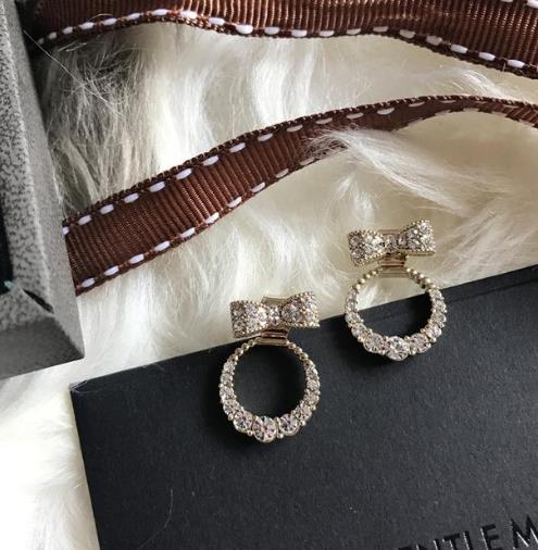 玫瑰金珍珠吊坠项链:6款项链打造优雅迷人女神范 玫瑰金珍珠吊坠项链:6款项链打造优雅迷人女神范