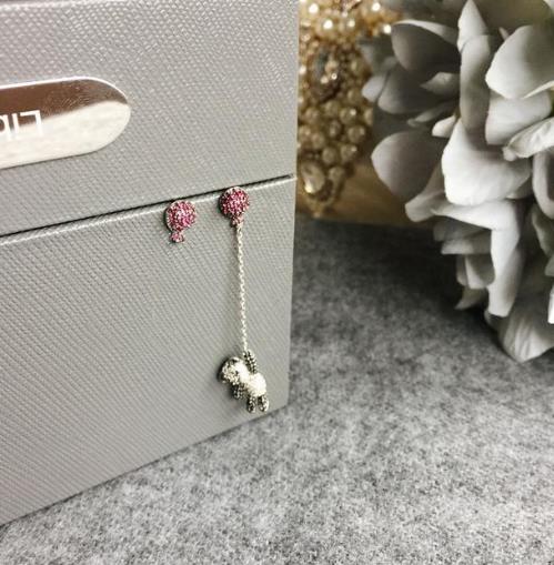 玫瑰金珍珠吊坠项链：6款项链打造优雅迷人女神范