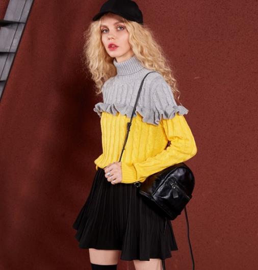 格子半身裙搭配圆领长袖针织衫:演绎时尚甜美风 格子半身裙搭配圆领长袖针织衫:演绎时尚甜美风