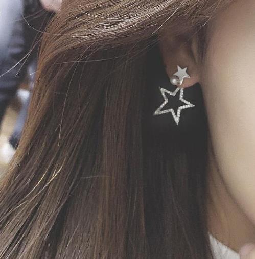 韩国微镶钻皇冠纯银戒指搭配：时尚洋气又百搭（图）