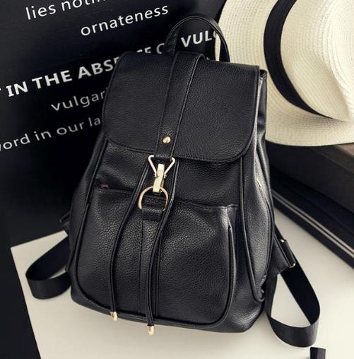 明星同款韩版真皮双肩包搭配：简约时尚又百搭（图）