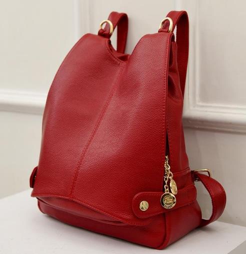 明星同款韩版真皮双肩包搭配：简约时尚又百搭（图）