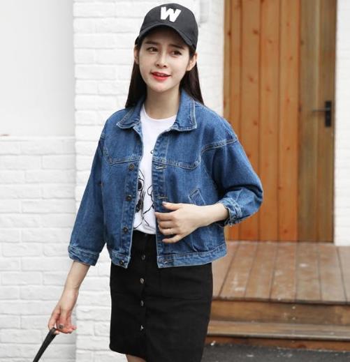 什么才是少女感：这几款卫衣+高腰牛仔裤美到爆