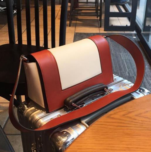 方包菱格链条包搭配:时尚优雅链条包推荐(图) 方包菱格链条包搭配:时尚优雅链条包推荐(图)