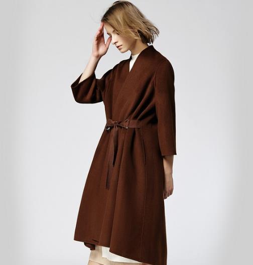 最经典的毛呢大衣款式:中长款双面呢大衣推荐(图) 最经典的毛呢大衣款式:中长款双面呢大衣推荐(图)