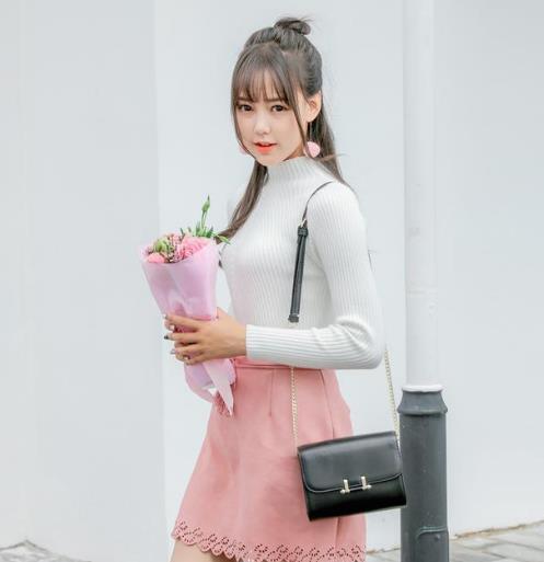 唐嫣刘雯同款牛皮小方包：6款小方包彰显时尚潮流