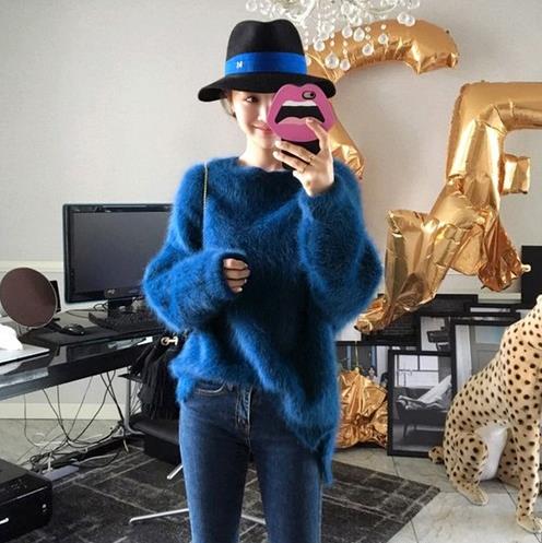 秋冬必备时尚单品:貂绒宽松圆领套头毛衣搭配(图) 秋冬必备时尚单品:貂绒宽松圆领套头毛衣搭配(图)