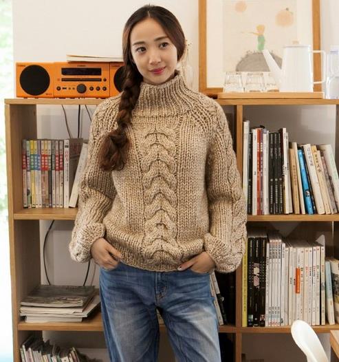 阔腿裤搭配廓型立领羊绒衫:复古又经典(图) 阔腿裤搭配廓型立领羊绒衫:复古又经典(图)