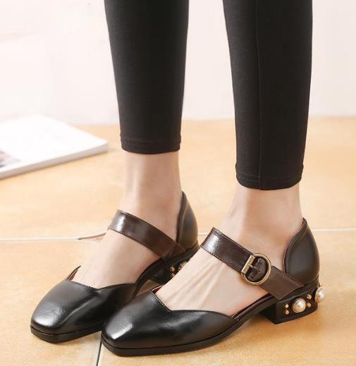 玛丽珍鞋方头奶奶鞋怎么搭配:时尚洋气又舒适(图) 玛丽珍鞋方头奶奶鞋怎么搭配:时尚洋气又舒适(图)
