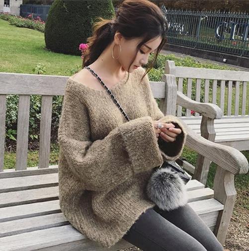 秋冬必备时尚毛衣：灯笼袖粗毛线高领毛衣搭配（图）