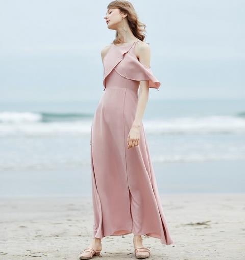 无袖收腰马甲裙怎么搭配：铿锵干练马甲裙推荐