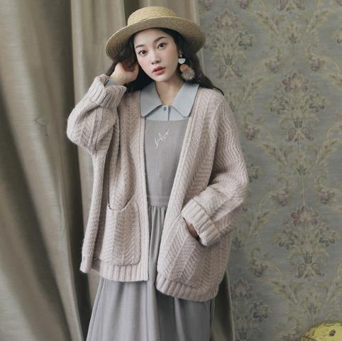 2017秋冬流行粗线毛衣:新款阔袖宽松粗线毛衣搭配 2017秋冬流行粗线毛衣:新款阔袖宽松粗线毛衣搭配