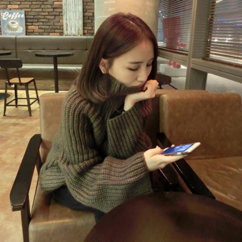 2017秋冬流行粗线毛衣：新款阔袖宽松粗线毛衣搭配