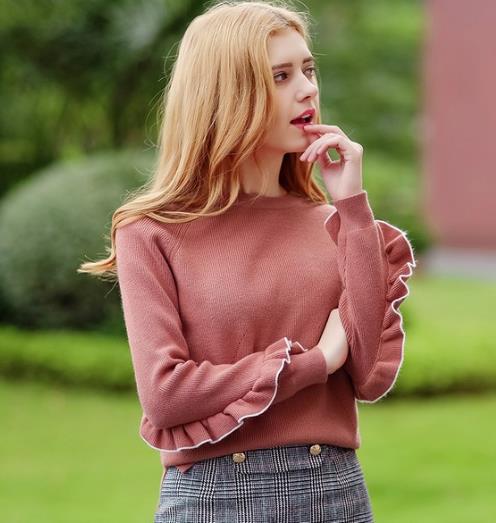 点缀甜美气质的木耳边纯色针织衫搭配推荐(图) 点缀甜美气质的木耳边纯色针织衫搭配推荐(图)