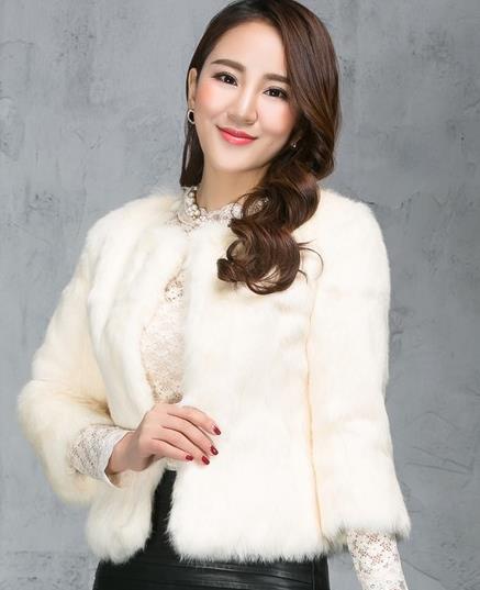 中长款狐狸毛拼接马甲怎么搭配才能清纯又妩媚（图）