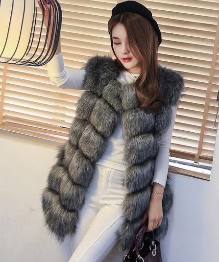 中长款狐狸毛拼接马甲怎么搭配才能清纯又妩媚（图）